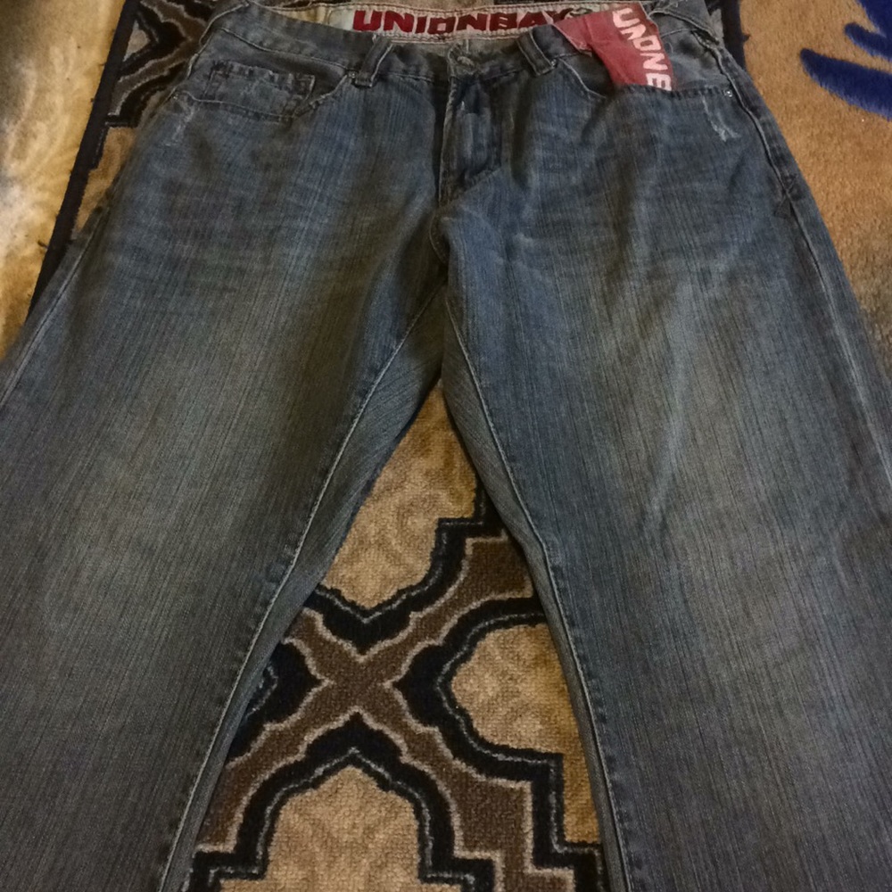 Jeans - Picture 2 of 4